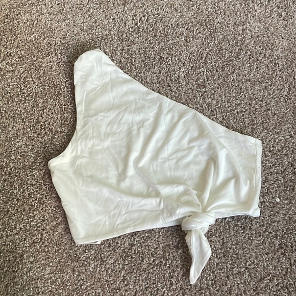 Superdown Willow One Shoulder Top in White - Picture 2 of 5